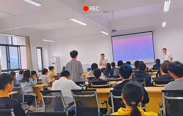 校企合作，提供就业岗位